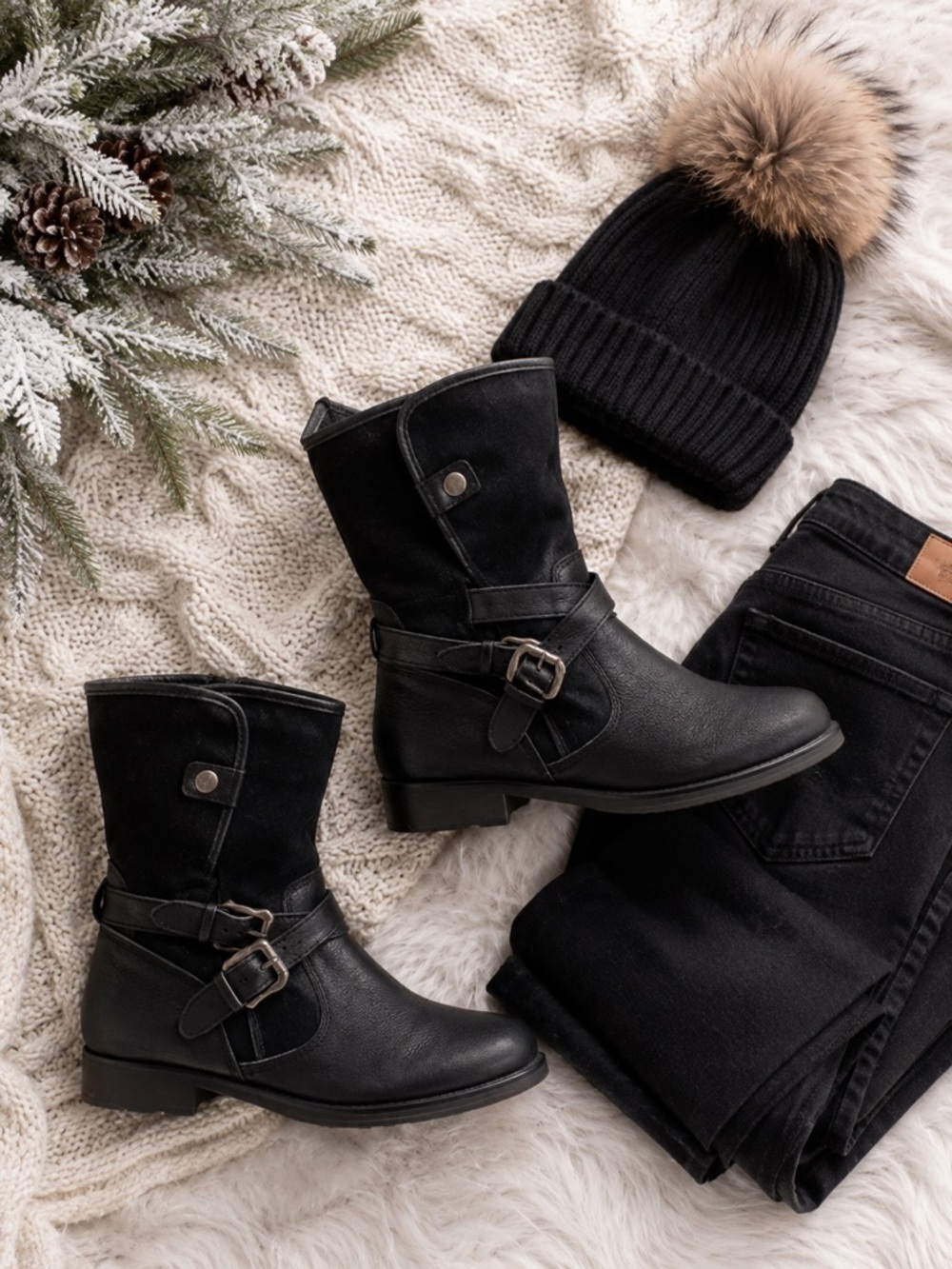 Beartraps Black Moto Buckle Boots Cozy Winter Biker Chic Ankle Boots